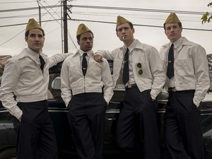 Hollywood: Sebuah Fantasi Gemerlapnya Dunia Hiburan