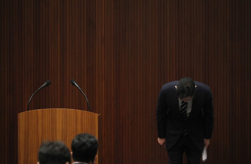 Samsung Electronics Vice Chairman Lee Jae-yong bows during a news conference at a company's office building in Seoul, South Korea, Wednesday, May 6, 2020. Lee on Wednesday issued a statement of remorse but offered no clear admission of wrongdoing over his alleged involvement in a 2016 corruption scandal that spurred massive street protests and sent South Korea’s then-president to prison. (Kim Hong-Ji/Pool Photo via AP)