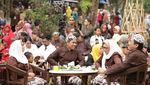 Heboh Karena Adu Mulut, Bupati Lumajang Hobi Panen dan Makan di Sawah