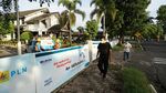 Kantor PLN Sumbar Berselimut Spanduk #diRumahAja