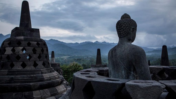 Melihat Patung Patung Ikonik Buddha Di Berbagai Negara