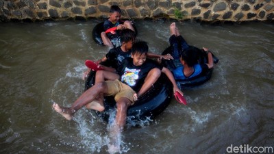 Seru Banget! Begini Cara Anak-anak Sumedang Ngabuburit