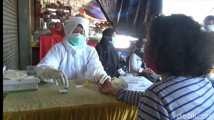 pedagang pasar larangan rapid test