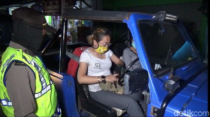 Langgar PSBB Jabar, 179 Pengendara Motor di Sumedang Diputarbalikan