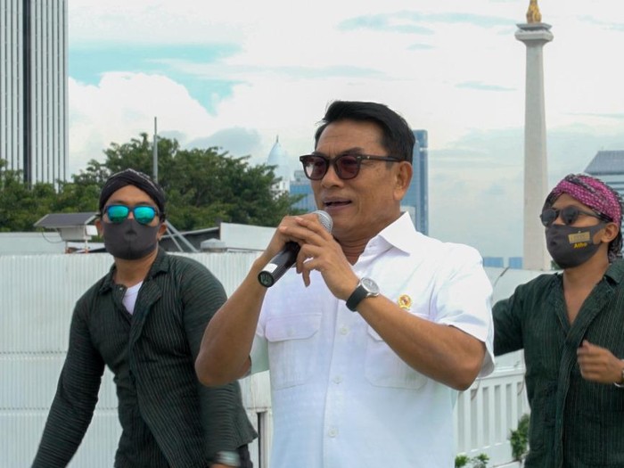 Moeldoko saat Pengambilan Video Lagu Ra Mudik Ra Popo’