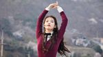 Pesona Ayu IU dalam Foto-foto BTS MV Eight