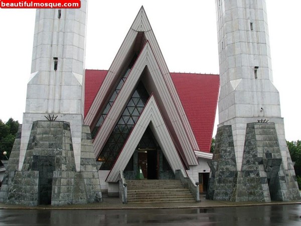Diketahui, Masjid Lala Tulpan yang dibangun pada tahun 90-an itu dibangun berdasarkan desain seorang arsitek bernama Wakil Davlyatshin. Istimewa/Dok. www.beautifulmosque.com. Diketahui, Masjid Lala Tulpan yang dibangun pada tahun 90-an itu dibangun berdasarkan desain seorang arsitek bernama Wakil Davlyatshin. Istimewa/Dok. www.beautifulmosque.com.
