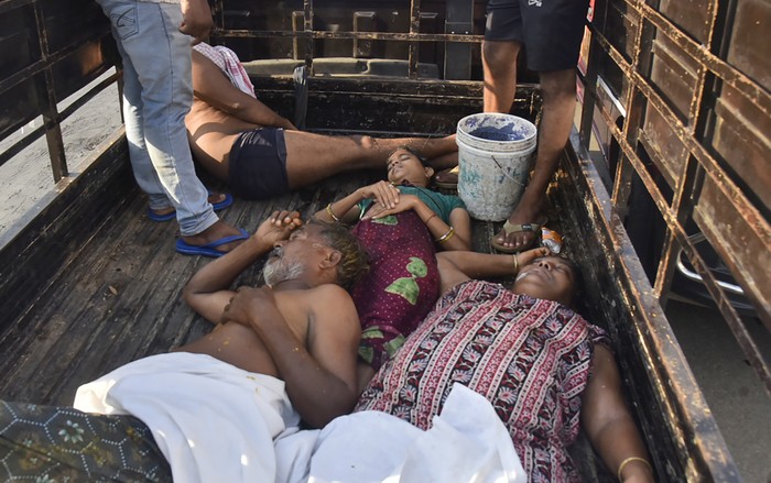 Kebocoran gas dari pabrik kimia di pantai timur India menewaskan 6 orang. Sementara itu 1.000 orang lainnya dilarikan ke rumah sakit.