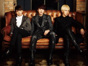 Suara Emas Super Junior-K.R.Y Meriahkan Road to Allo Bank Festival 2023