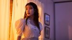 Pesona Ayu IU dalam Foto-foto BTS MV Eight