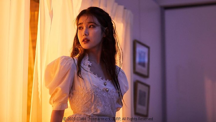 Behind the Scene MV IU x SUGA Behind the Scene MV IU x SUGA