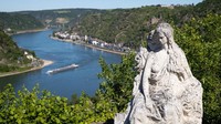Cerita yang paling terkenal dari Burg Katz adalah dongeng tentang putri duyung Loreley yang selalu duduk di atas batu dekat kastil tersebut.