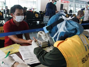 Kasus Penumpang Beli Hasil COVID Test Palsu Juga Ada di Luar Negeri