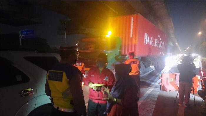 Pemudik dari Tj Priok diminta putar balik