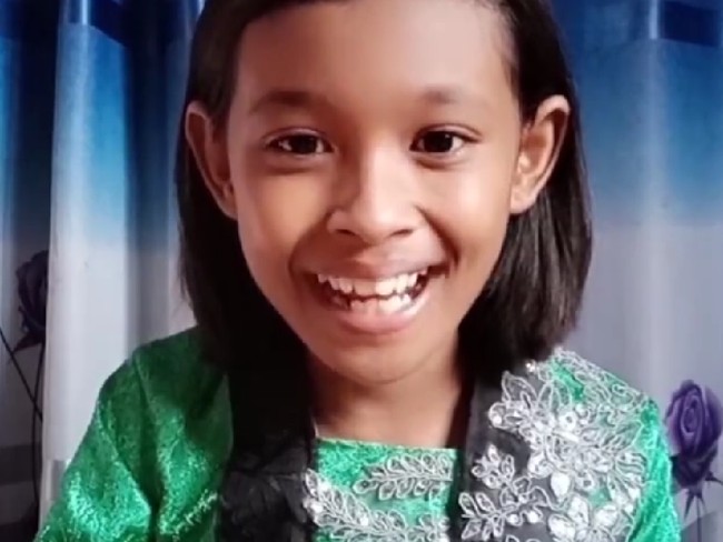Tren TikTok Tunjukkan Payudara hingga Review Makanan Pakai Bahasa Jawa