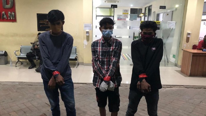 Kawanan maling pembobol rumah kosong di Makassar yang ditinggal pemilik karena positif COVID-19 (dok. Istimewa).