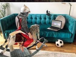 Kreatif! Orang-Orang Ini Tiru Lukisan Terkenal