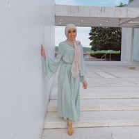 Dengan nama akun muslimthicc, cewek berhijab itu juga kerap membuat konten-konten yang berbau agama. Misalnya saja konten tentang Ramadhan.  Foto: dok. Instagram @zahr4