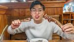 Lihat Lagi Gaya Kulineran Hansol, YouTuber Korea Roemit yang Keren