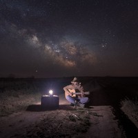 Keindahan Bima Sakti memang tidak bisa dilihat dengan mata telanjang, namun melalui karya-karya berikut ini kita bisa melihat betapa menakjubkannya langit malam