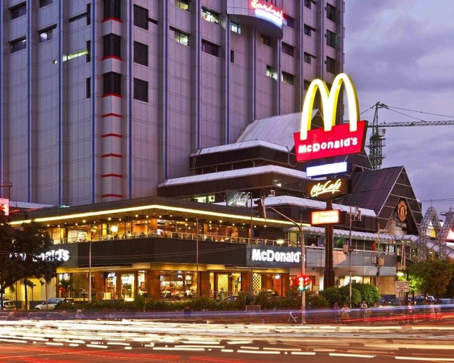 Kisah Cinta hingga Haru, Sejuta Pengalaman Netizen di McDonalds Sarinah