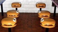 Kursi di_McDonalds Sarinah didesain sangat lucu. Berbentuk big mac yang menjadi menu andalannya. Foto: istimewa