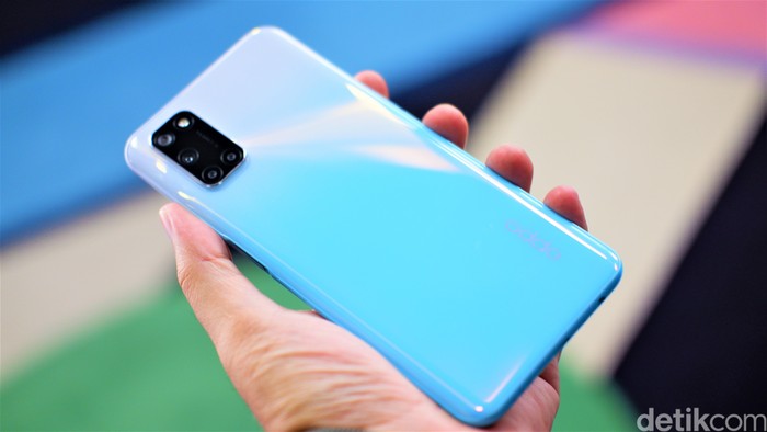Oppo A92
