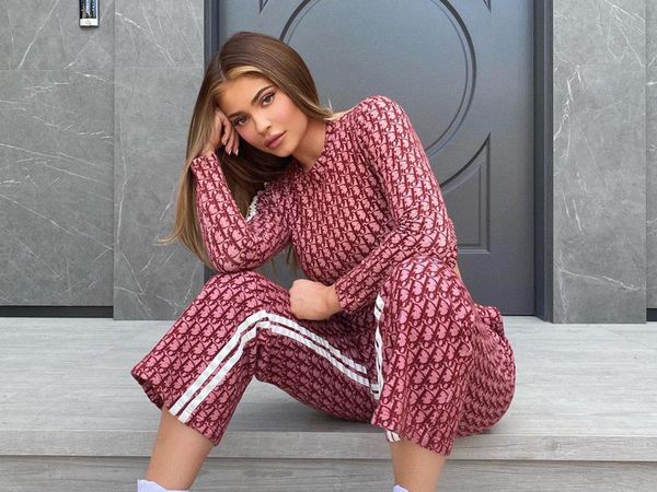 10 Artis dengan Tarif Termahal untuk Posting di Instagram, Ada yang Rp 14,4 M