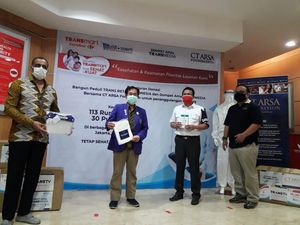 Lawan Corona, Trans Retail dan Transmedia Donasikan APD Melalui CT Arsa
