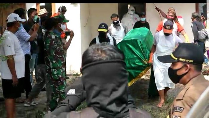 Autopsi Selesai, Jasad Dikubur di Rumah Penganiaya Istri di Bogor Dievakuasi