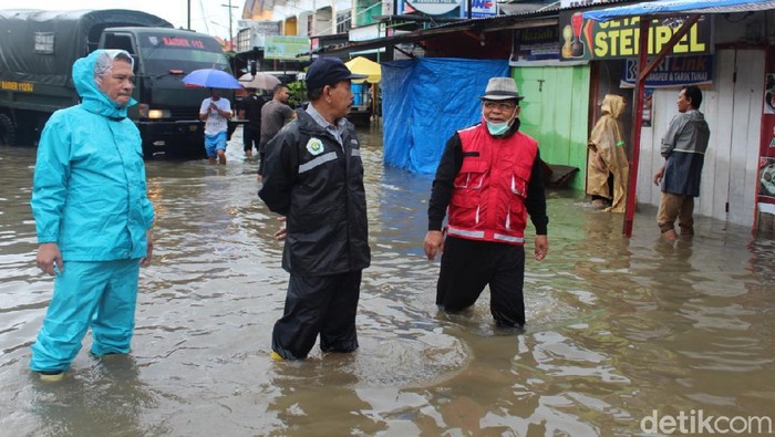 Pemantauan banjir di Banda Aceh (Dok. Pemkot Banda Aceh)