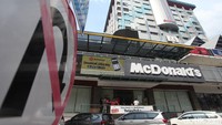 McDonalds pertama di Indonesia menutup permanen restoran bersejarah yang ada di pusat perbelanjaan Sarinah, Thamrin, Jakarta. Jumat (8/5/2020).