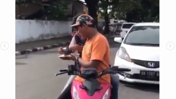 Remaja Viral -