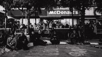Begini penampilan McDonalds Sarinah yang sekarang. Bangunannya lebih kekinian. Foto: istimewa