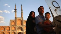 Yang pertama adalah kawasan kota kuno di Yadz Iran. Tempat ini berada di wilayah pegunungan dengan ketinggian 1.900 meter di atas permukaan laut atau atau sekitar 85 kilometer dari pusat kota Provinsi Yazd. Getty Images/John Moore
