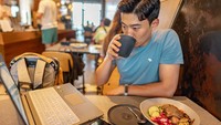 Baru-baru ini Hansol menjadi sorotan setelah videonya yang membahas tentang nasib ABK Indonesia di kapal ikan China mendapatkan perhatian dari banyak pihak. Salah satunya Susi Pudjiastuti. Foto: Instagram @hansoljang110