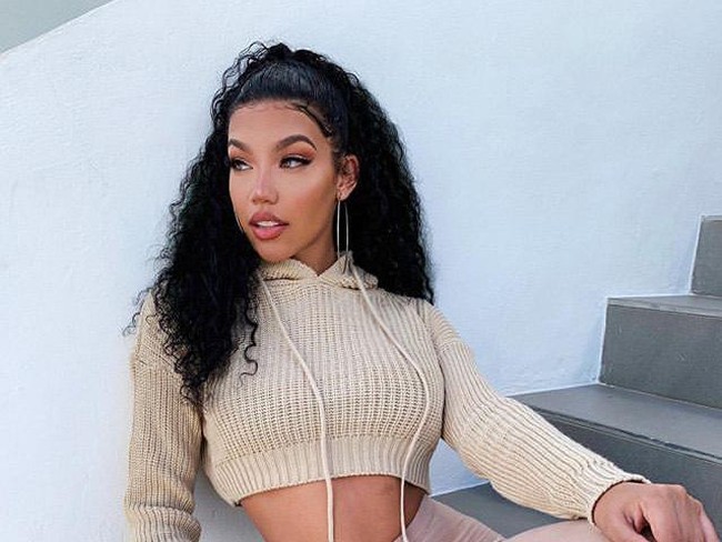 Bintang Instagram ini juga dikenal sebagai makeup artist dan kerap berbagi foto pemodelannya di media sosial. Foto: dok. Instagram