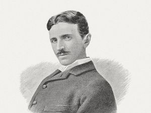 Smartphone Ternyata Telah Diramalkan Nikola Tesla Seabad Silam