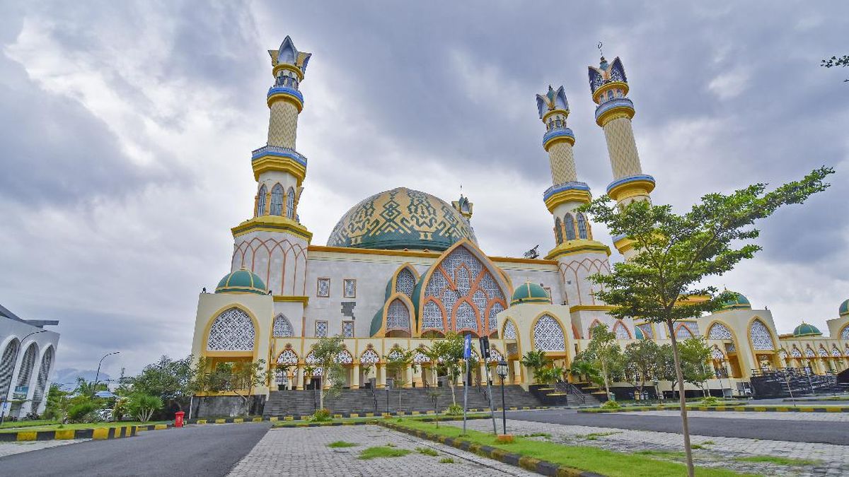 Islamic Center NTB, Punya Menara Setinggi 99 Meter Lambang Asmaul Husna