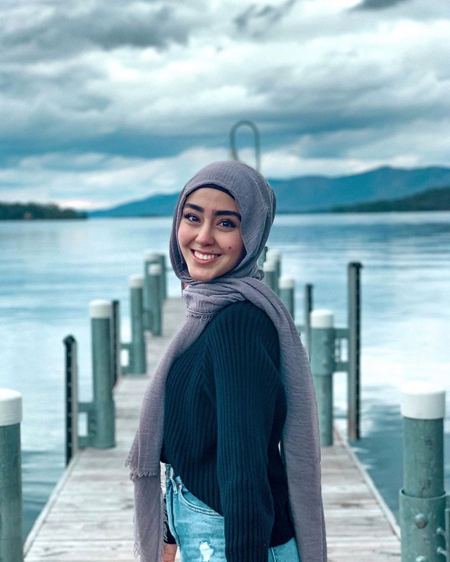 Followers Zahra di TikTok mencapai 2,5 juta. Di awal-awal videonya setahun lalu, Zahra kerap membuat video konyol, tapi kreatif.  Foto: dok. Instagram @zahr4