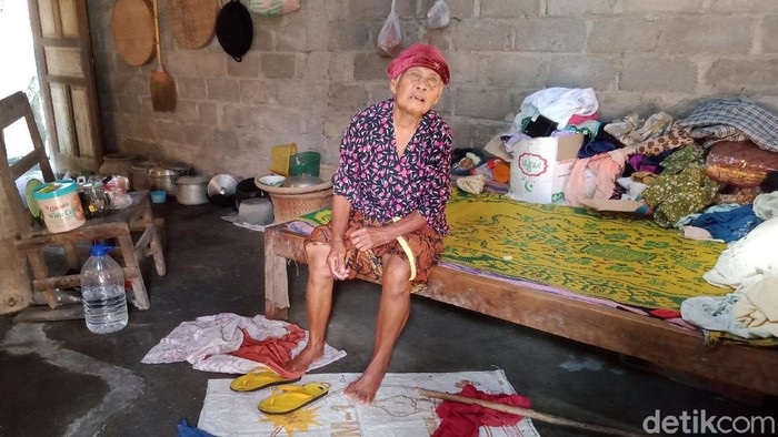 Mbah Minto, nenek yang viral gegara dagelan Gagal Mudik