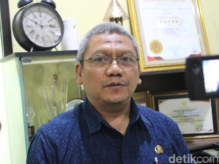 Seorang santri Ponpes Al Fatah, Temboro, Magetan asal Jombang dinyatakan positif Corona. Ia tergolong orang tanpa gejala (OTG).
