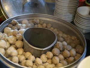 Foto: Rekomendasi Kuliner Mantap di Malang, Bakso President
