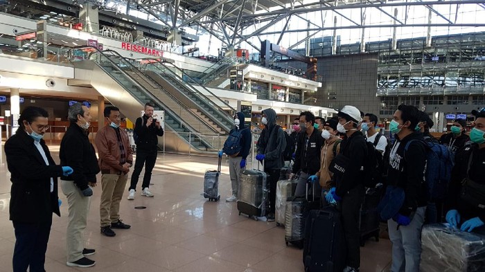 120 Orang WNI Kru Kapal Pesiar Jerman Akan Tiba Sore Ini di Jakarta.