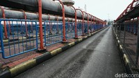 Lokasi ini terlihat seperti terminal yang sudah tidak digunakan.