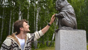 Monumen Humble Laboratory Mouse yang berada di depan the Institute of Cytology and Genetics didirikan guna menghargai jasa para tikus untuk mengembangkan obat dan penyembuhan penyakit. Foto: Alexandr Kryazhev/Sputnik