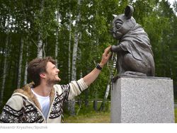 Patung-patung Ini Penghormatan untuk Hewan Percobaan Sains