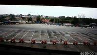 Untuk diketahui, pemerintah sebelumnya resmi melarang mudik pada (24/4) lalu. Kini, melalui Kemenhub moda transportasi kembali dibuka. Rengga Sancaya/detikcom.