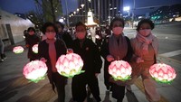 Seperti dilansir Associated Press, Sabtu (9/5/2020), langkah untuk menutup kelab malam ini diambil Wali Kota Seoul Park Won-Soon pada Sabtu (9/5) waktu setempat. Park menyatakan penutupan sementara ini diberlakukan hingga otoritas Seoul menyimpulkan risiko penularan virus Corona menurun secara signifikan. Tidak ada batas waktu yang diberikan oleh Park.