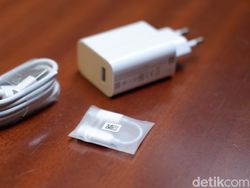 Unboxing Mi 10, Ponsel Xiaomi Termahal di Indonesia